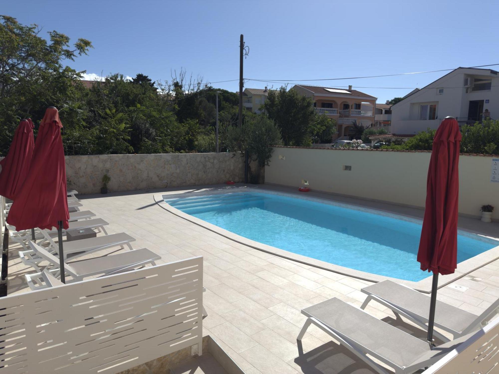Apartmani Lovren โนวาลยา ภายนอก รูปภาพ